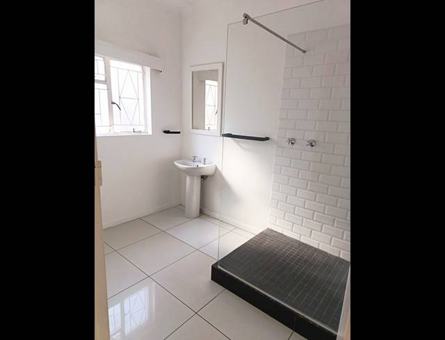 2 bed property to rent in WORCESTER CENTRAL